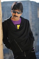 Ravi Teja in Nippu Stills
